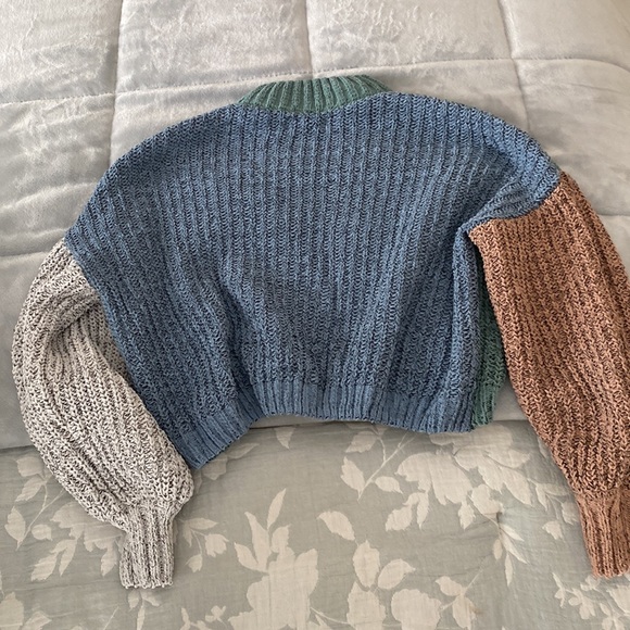 Multi color sweater - Picture 2 of 5